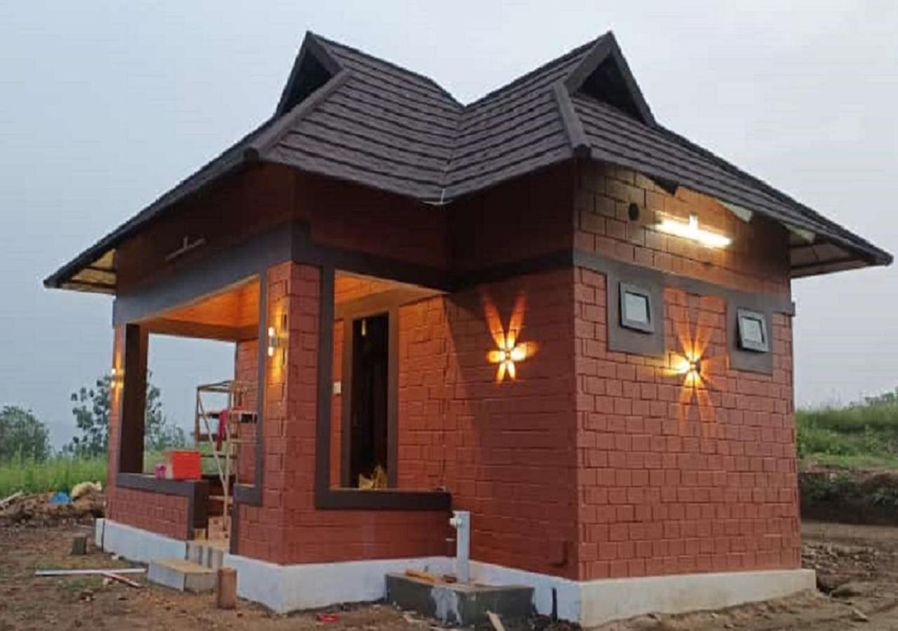 Misty Valley Resort Varagampadi Buitenkant foto